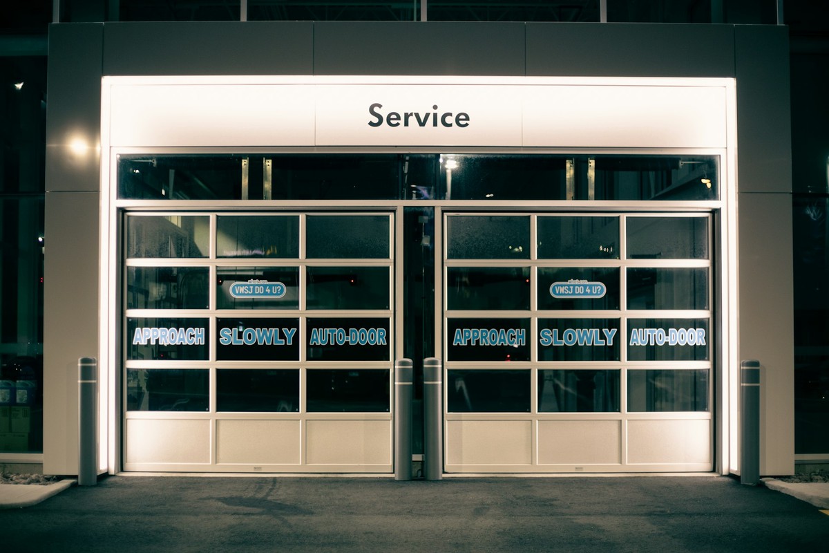 Hybrid Auto Services Banner